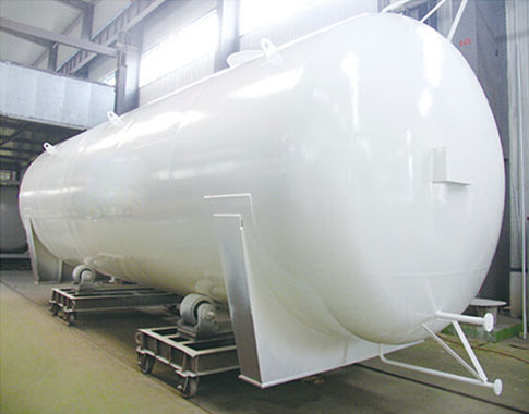 Liquid carbon dioxide storage tank