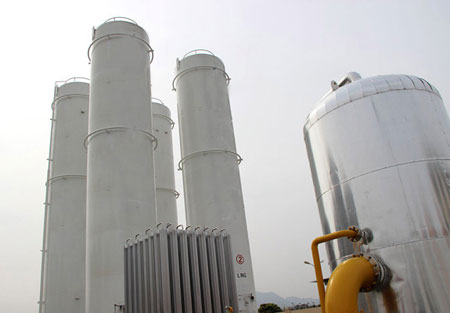 Liquid Nitrogen tank in Brazil, Jan, 2015.